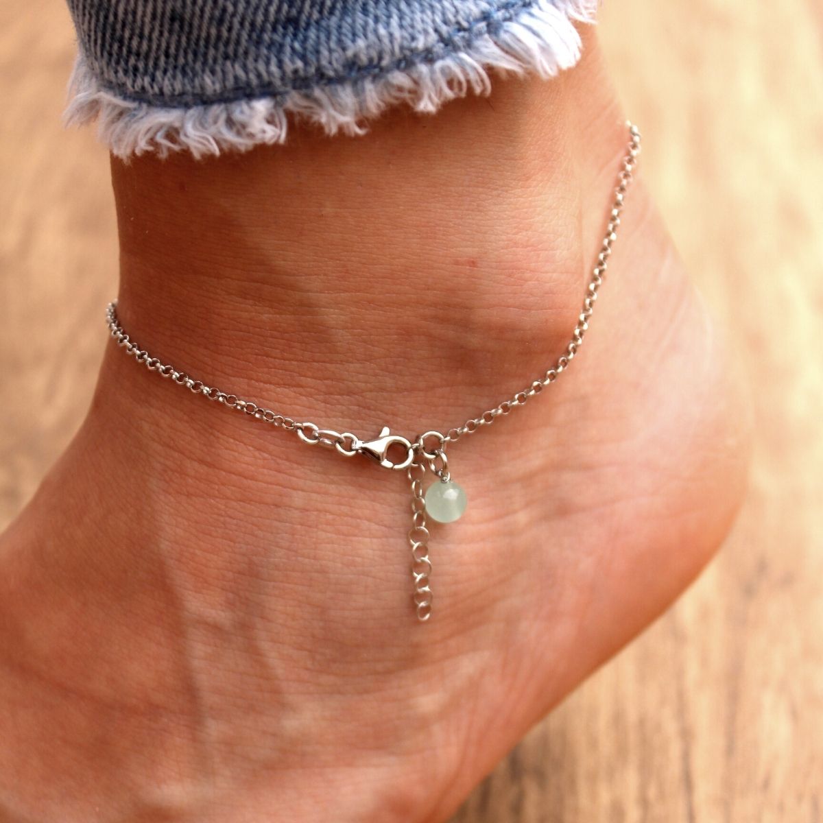 SILVER ANKLET WITH CHALCEDONY CUBE