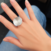 ROUND GRECA RING