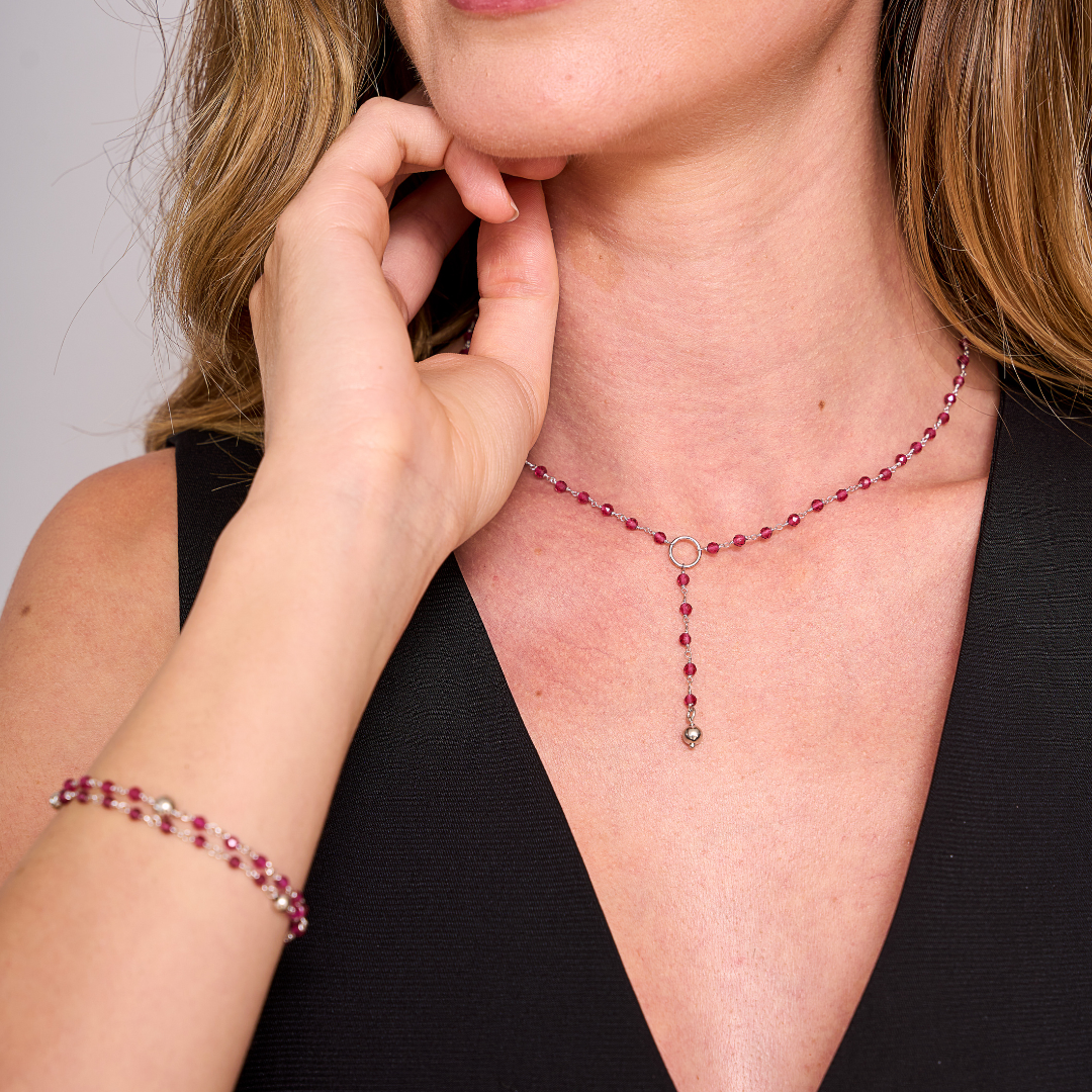 COLLAR FUCSIA ROSARIO ANILLA Y BOLITA DE PLATA
