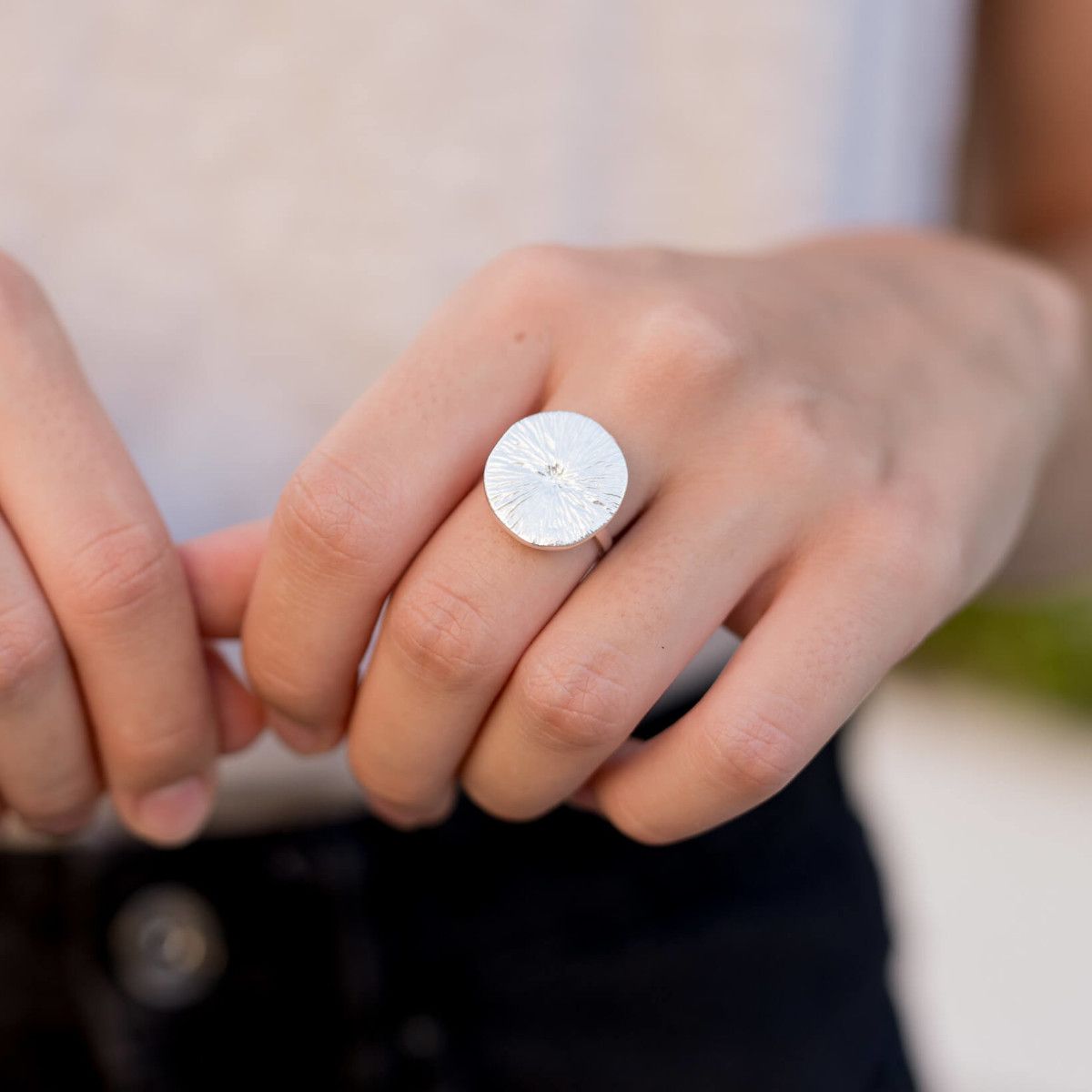 ANILLO GOA PLATA GRABADO