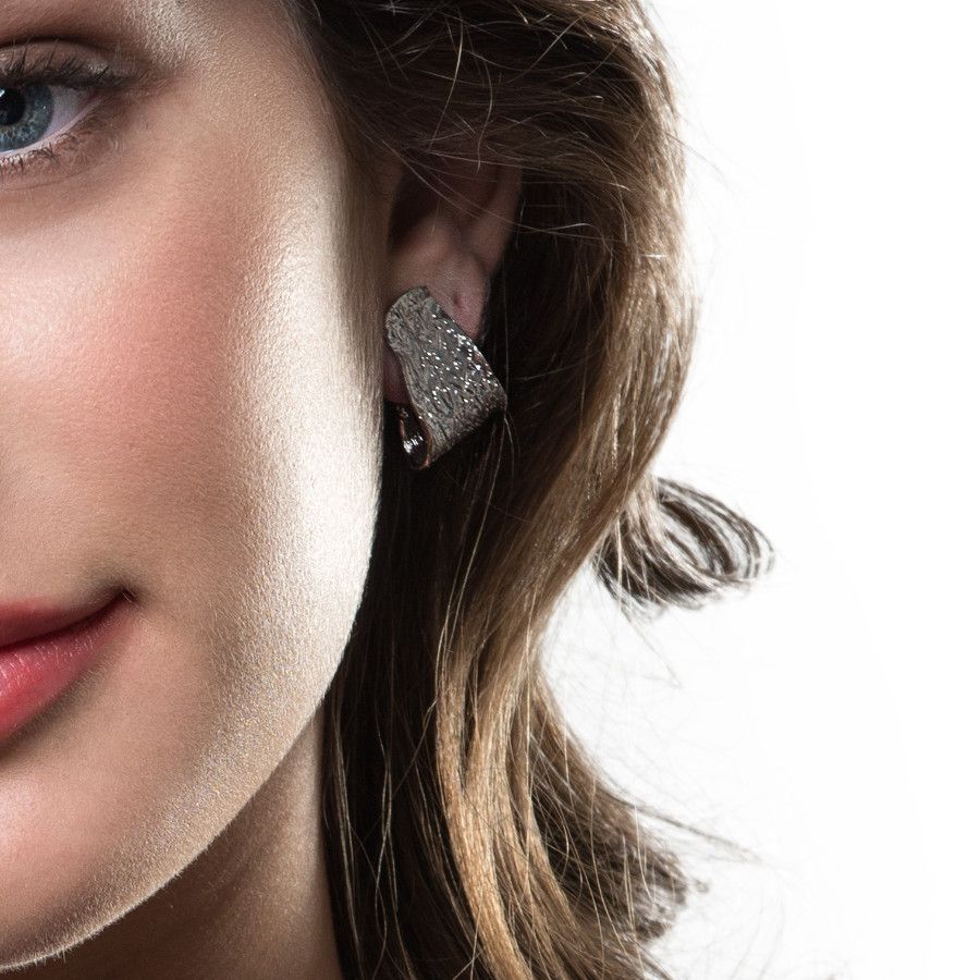 PENDIENTES RUGOSOS OMEGA