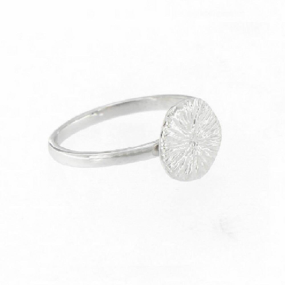 PETITE BAGUE GRAVÉE EN GOA