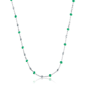 COLLIER AVEC PERLES D'ÉMAIL VERT ET CUBES D'ARGENT