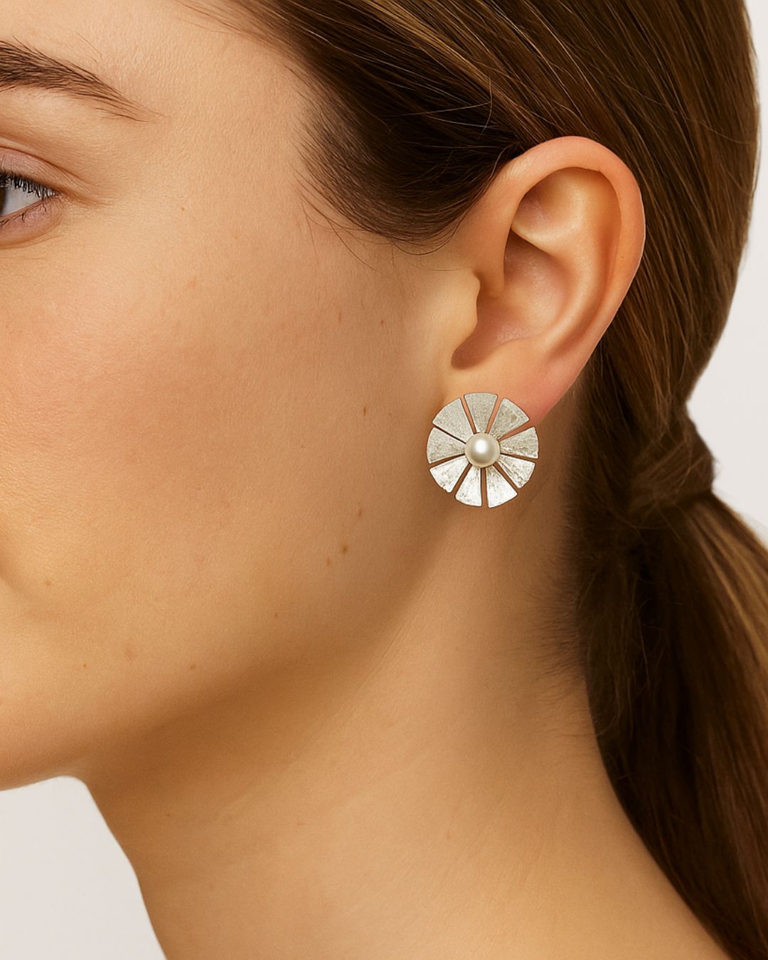 BOUCLES D'OREILLES FANNYS OMEGA AVEC PERLE