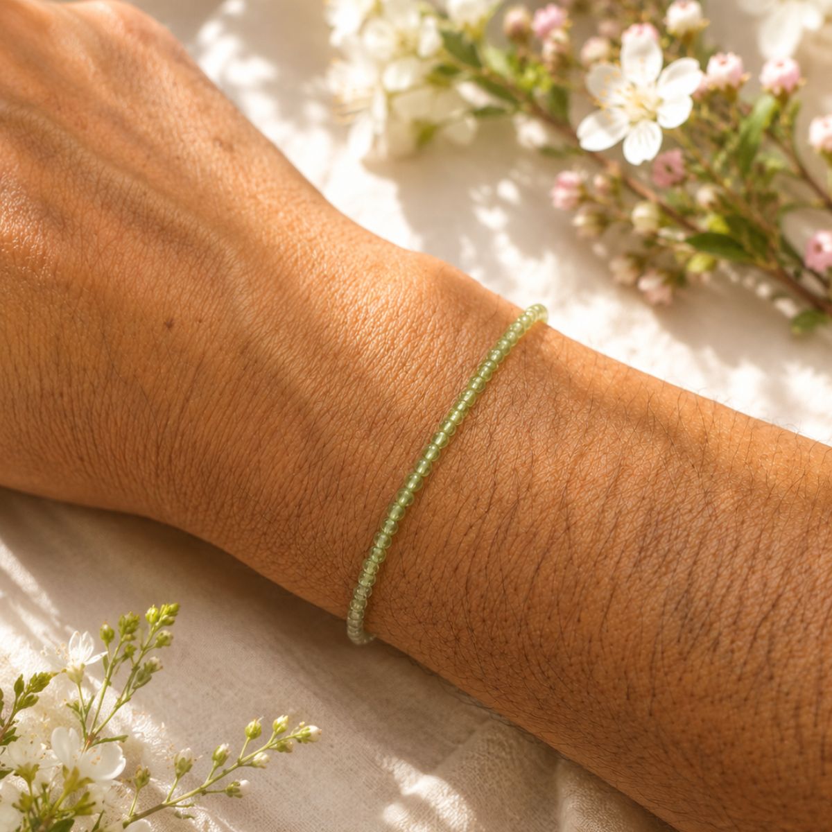 PULSERA PERIDOTO CIERRE DE PLATA
