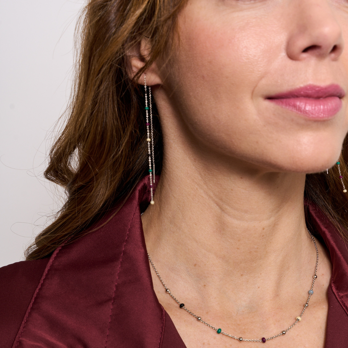 LONG EARRINGS WITH 8 DARK ENAMEL BALLS