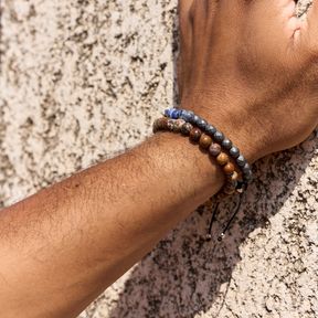 PULSERA DE SODALITA, HEMATITES Y CALAVERA