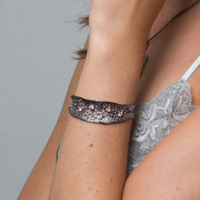 PULSERA RÍGIDA RODIO NEGRO Y CIRCONITAS