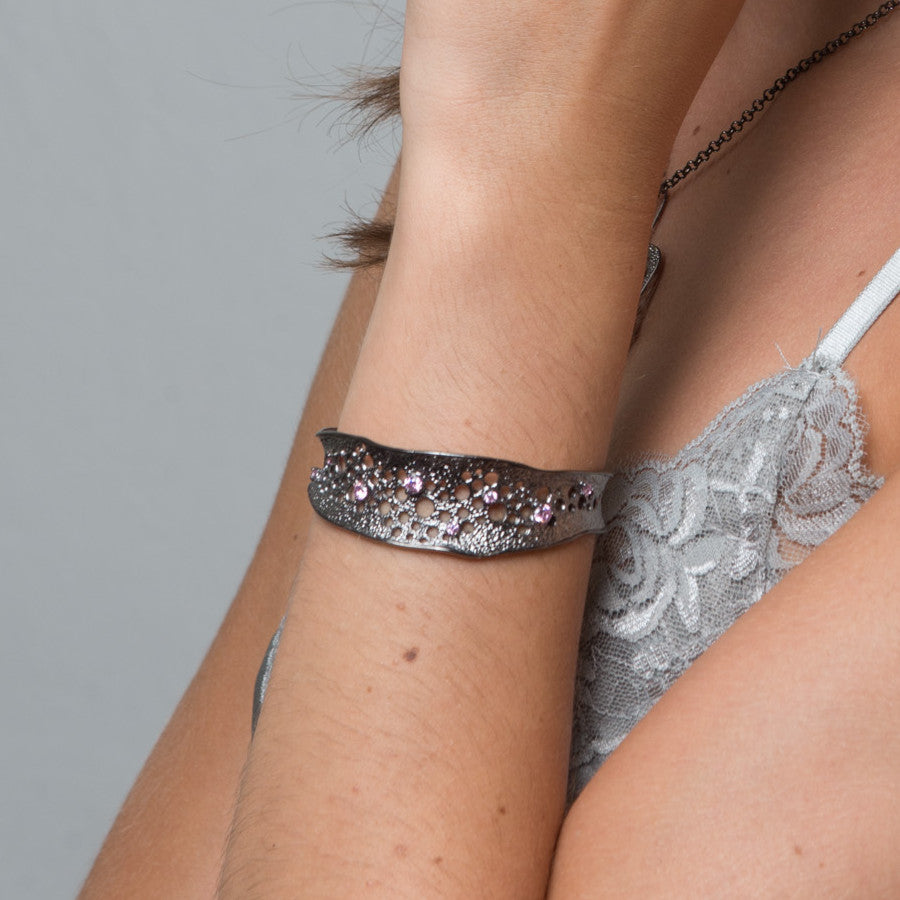 BRACELET RIGIDE NOIR RHODIUM ET ZIRCONE