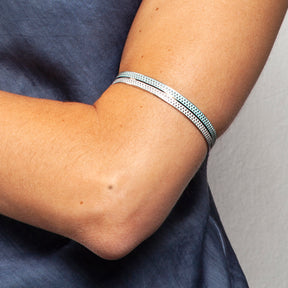 PULSERA KARAMEL ESMALTADA AZUL CLARO