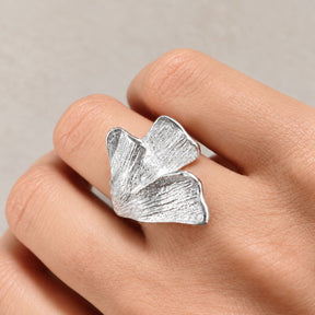 ANILLO VERA PETALOS DE PLATA