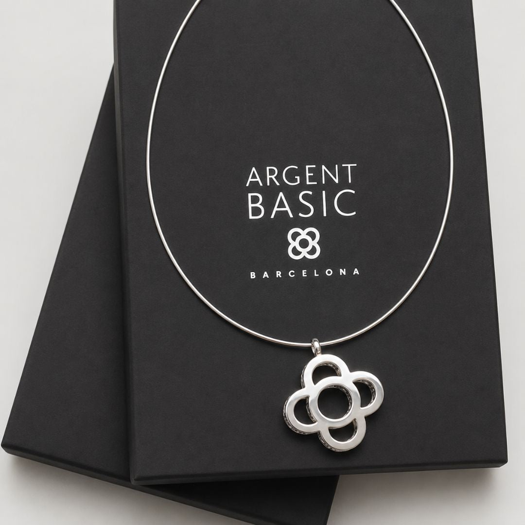 OPENWORK BARCELONA FLOWER PENDANT