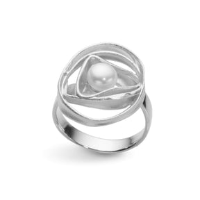 ANDROMEDA RING WITH PEARL