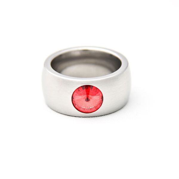 WIDE STEEL RING WITH RED SWAROVSKI